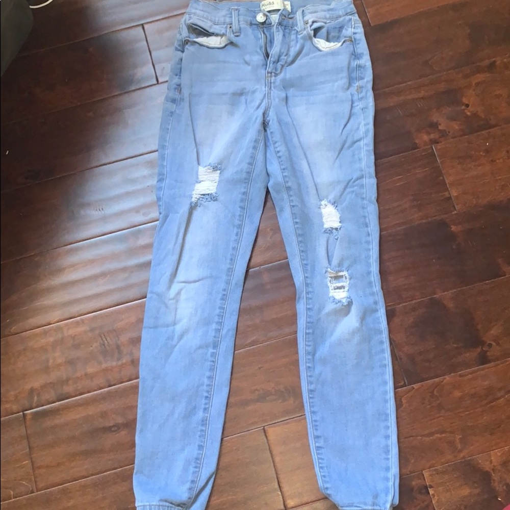 Light Wash Ripped Mudd Jeans